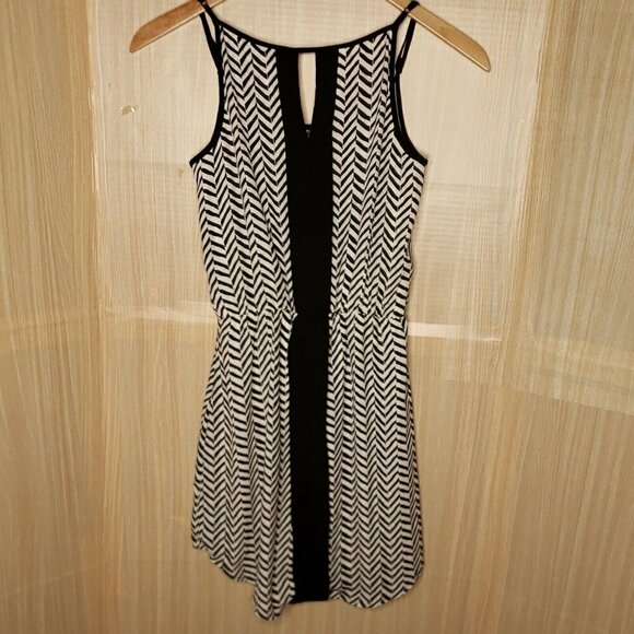 Daniel Rainn NWT Aztec Print Boho Dress XS - Picture 2 of 6